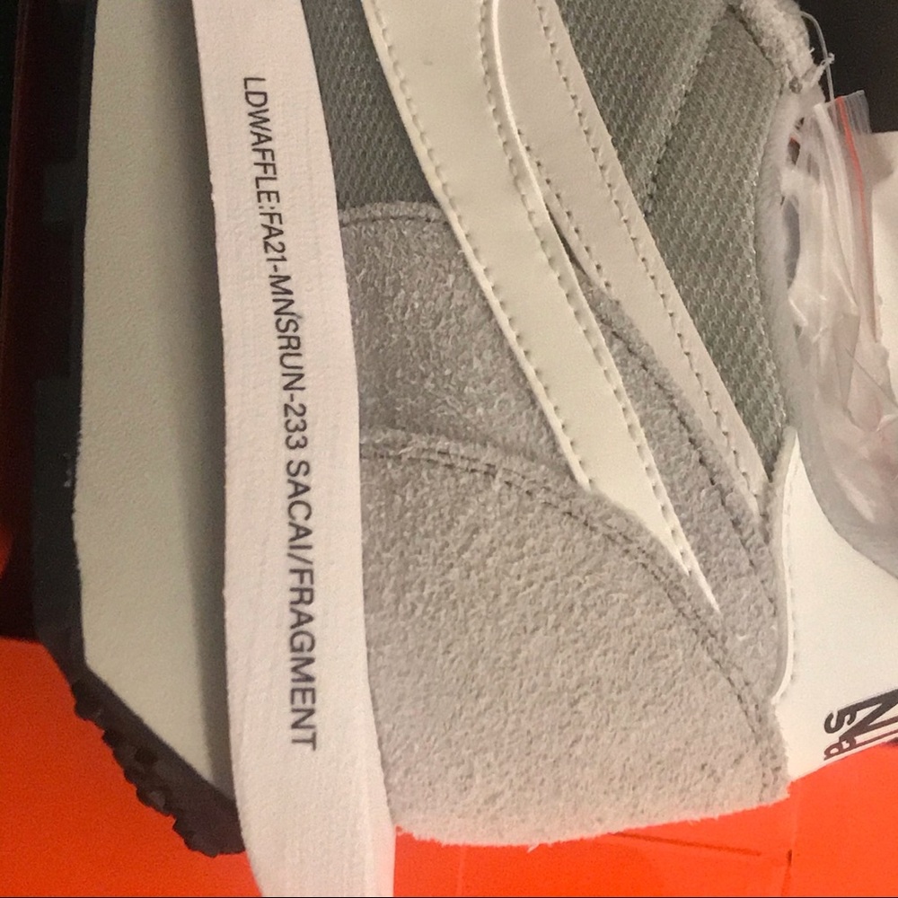 🎉Nike x Sacai x Fragment LDWaffle Sneaker Ltd Ed. Grey/White Men 9/Women 10.5 - Picture 14 of 16